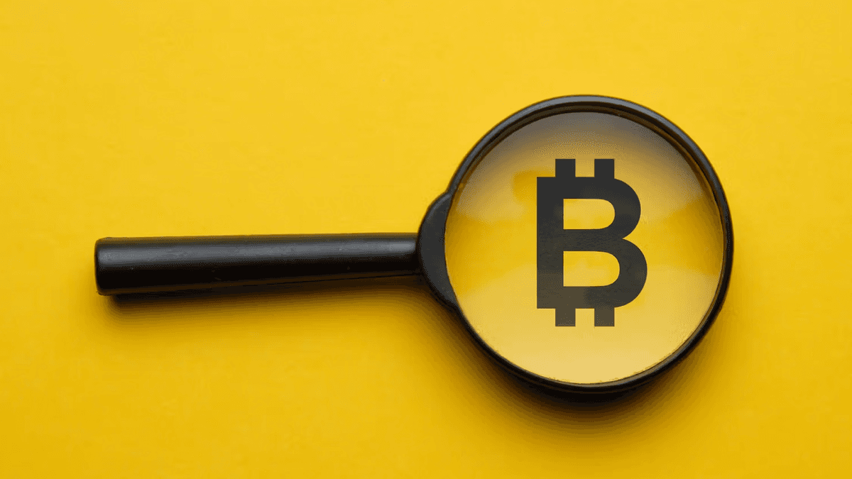 Bitcoin Hits $96,400 Ahead of FOMC Meeting, Altcoins See Mixed Movement